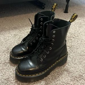 Platform doc martens